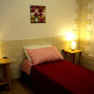  Bed & Breakfast Biddanòa